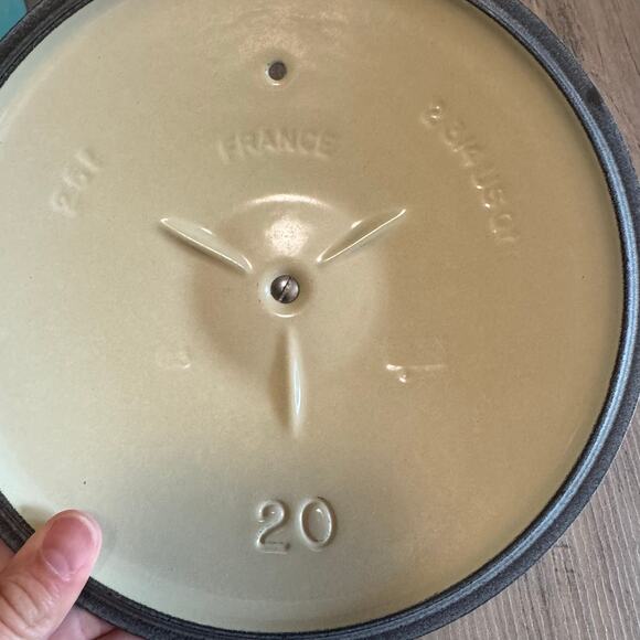 Le Creuset Pan with lid France #20 Enamel cast iron - Picture 4 of 5